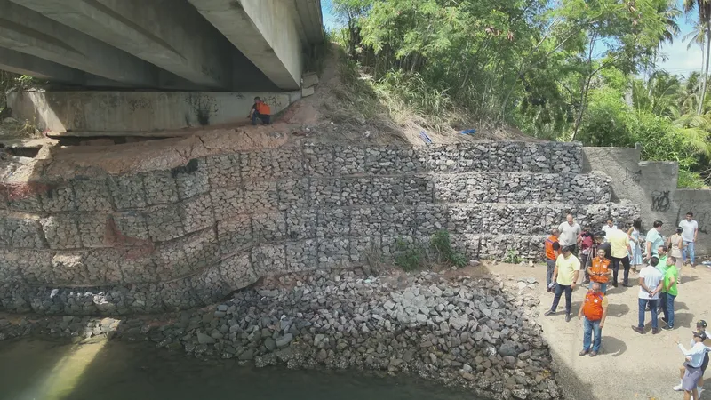 Órgãos fizeram vistoria na ponte após suspeita de possível ruptura.