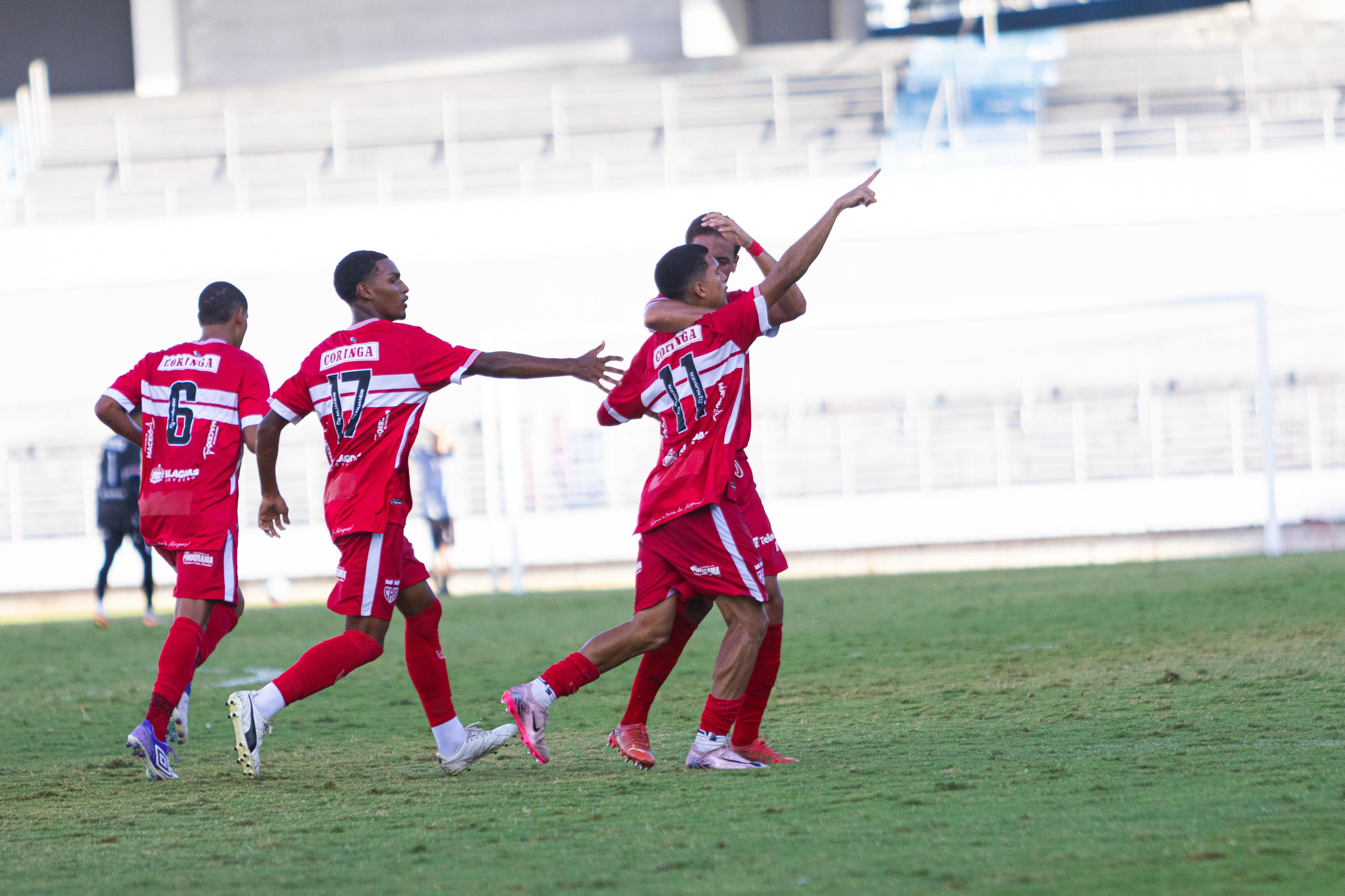 CRB vence o Sampaio Corrêa de virada na estreia da Série B do Brasileirão sub-20