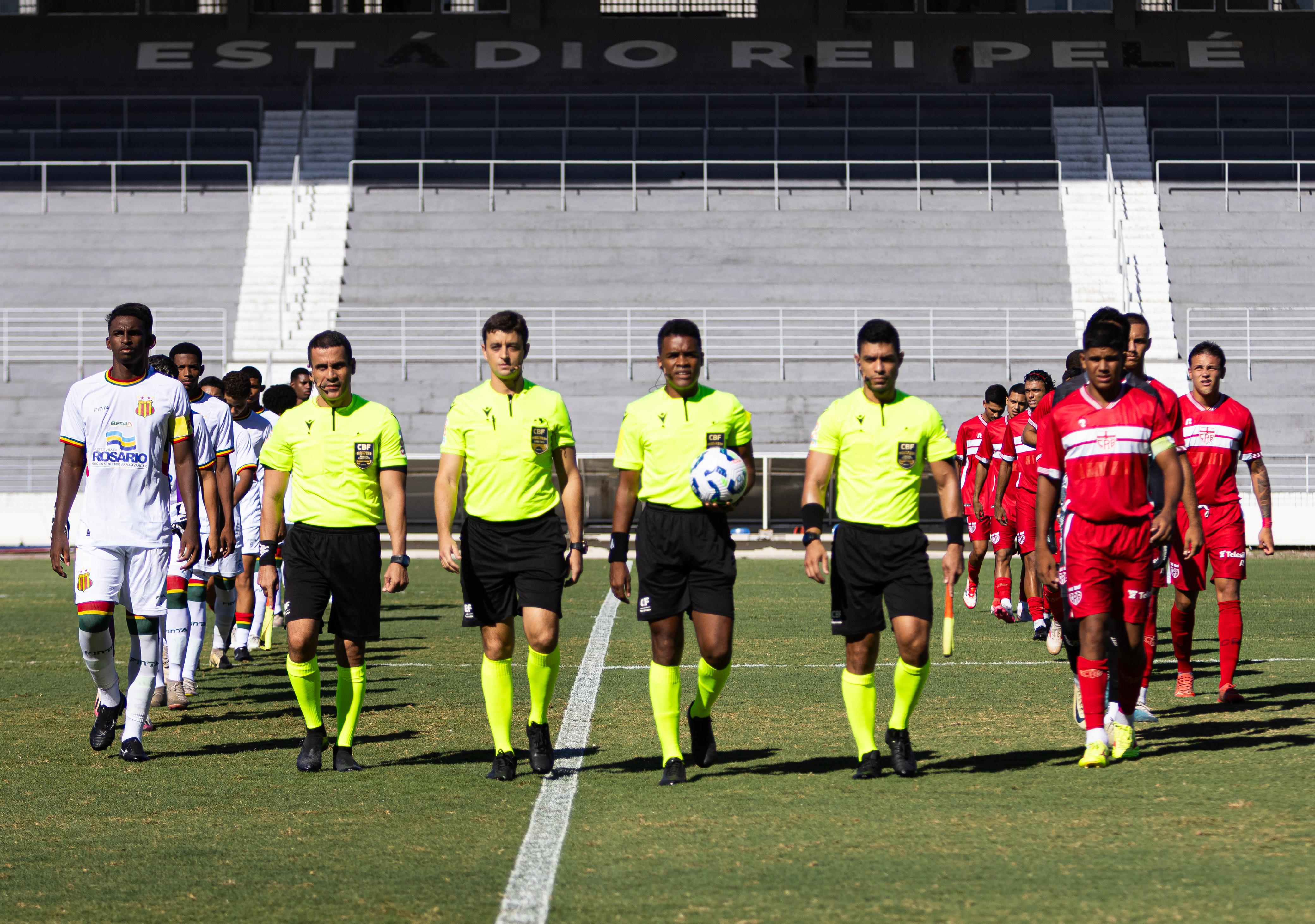 CRB vence o Sampaio Corrêa de virada na estreia da Série B do Brasileirão sub-20