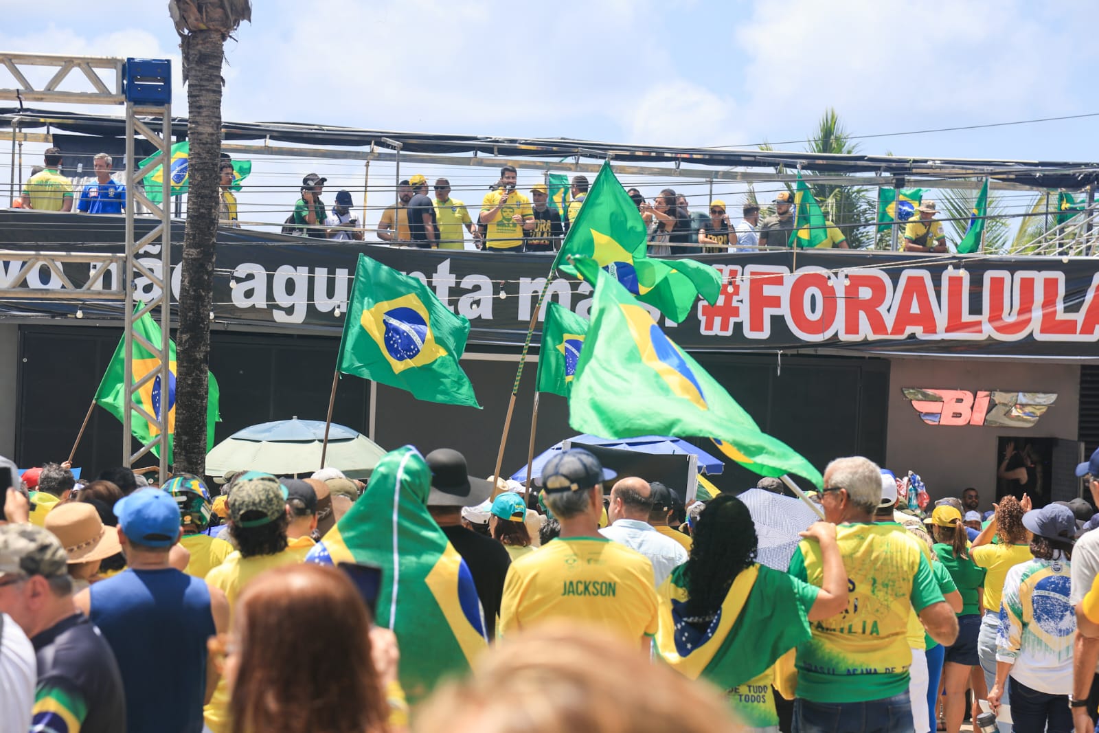 Manifestantes se reúnem em Maceió e pedem anistia para condenados do 8 de janeiro