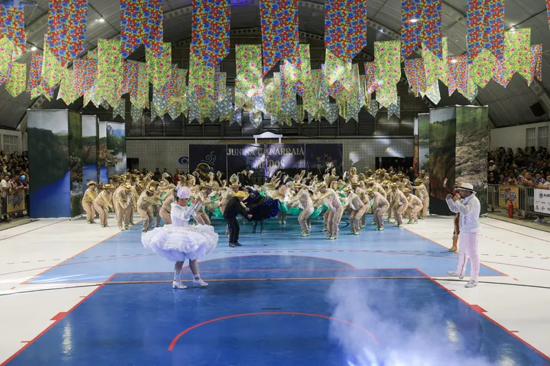 Quadrilha Amanhecer no Sertão é a grande campeã do concurso Forró & Folia 2025