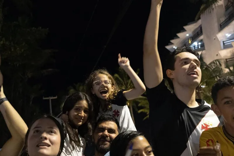 Veja como foi o desembarque do Vasco em Maceió; clube carioca enfrenta CSA