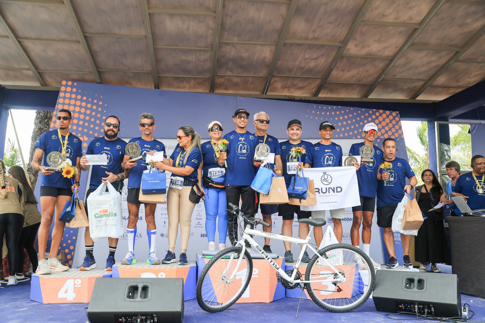 4º Circuito Arnon de Mello reúne mais de 4 mil pessoas na orla de Maceió; veja como foi