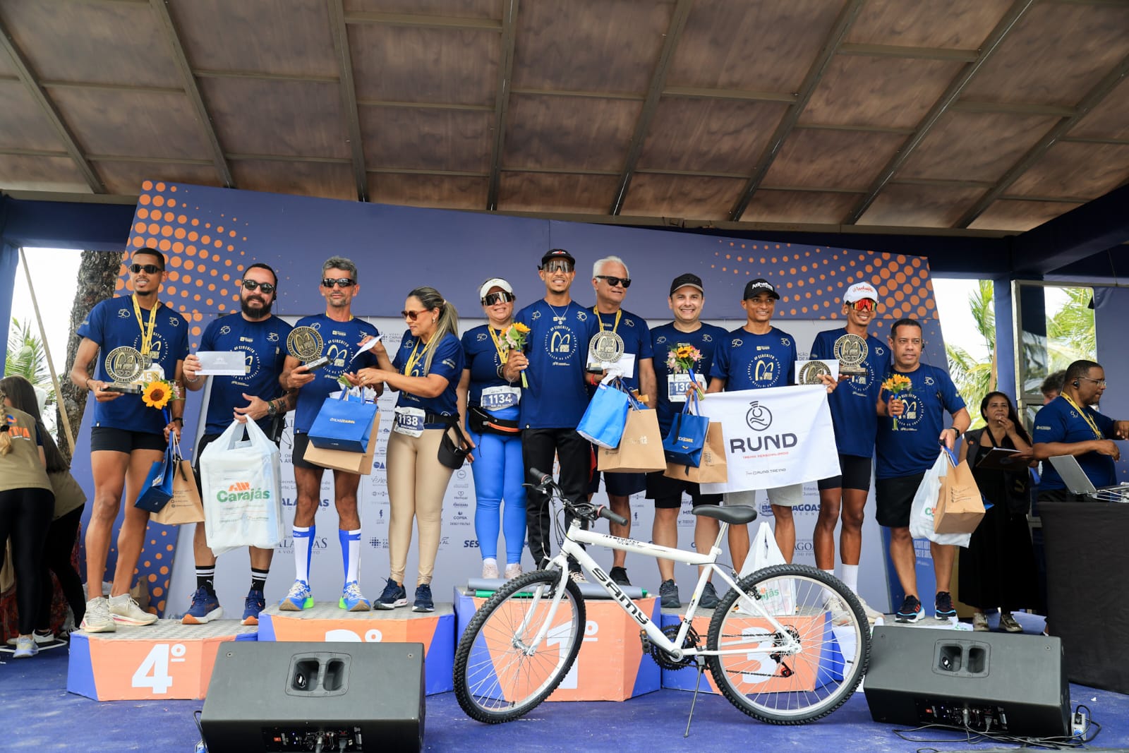 4º Circuito Arnon de Mello reúne mais de 4 mil pessoas na orla de Maceió; veja como foi