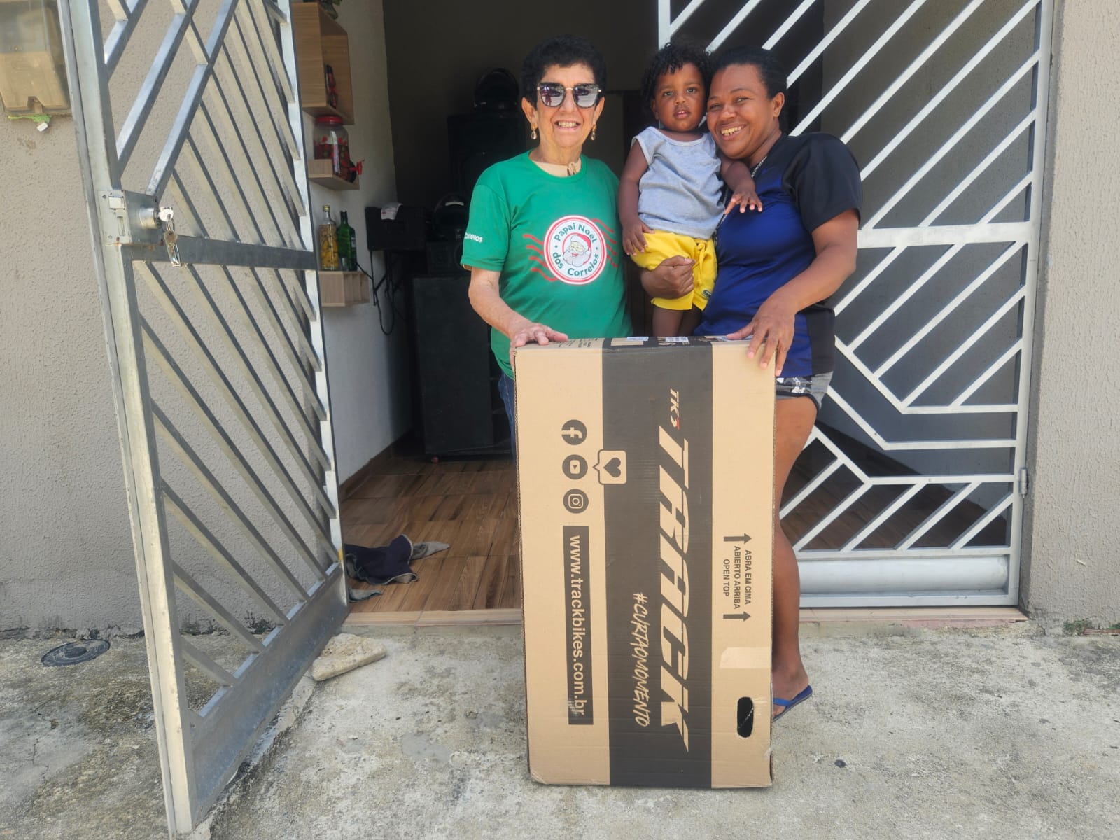 Todas as 6.850 cartinhas de Alagoas são adotadas e presentes já chegam às mãos das crianças