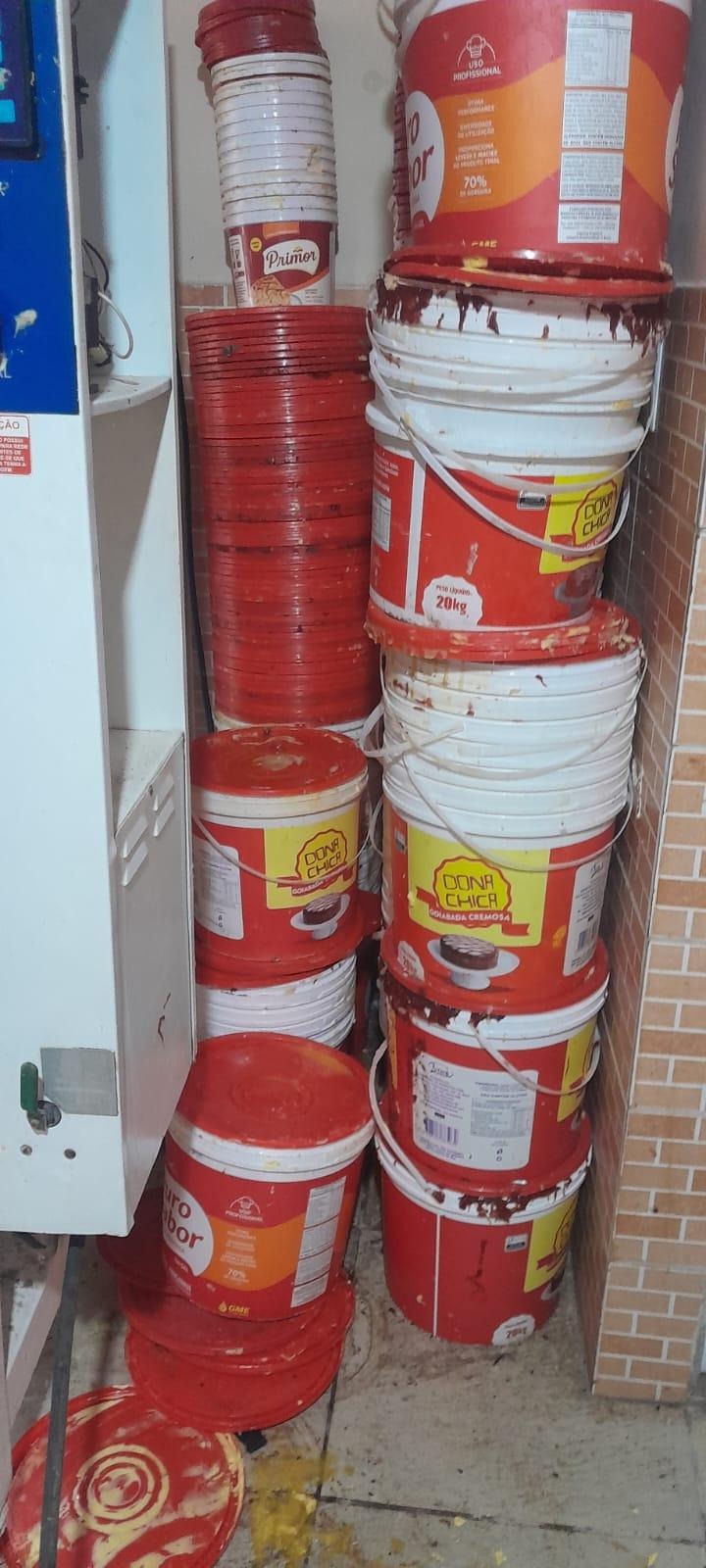 Vigilância Sanitária interdita fábrica de bolos em Maceió
