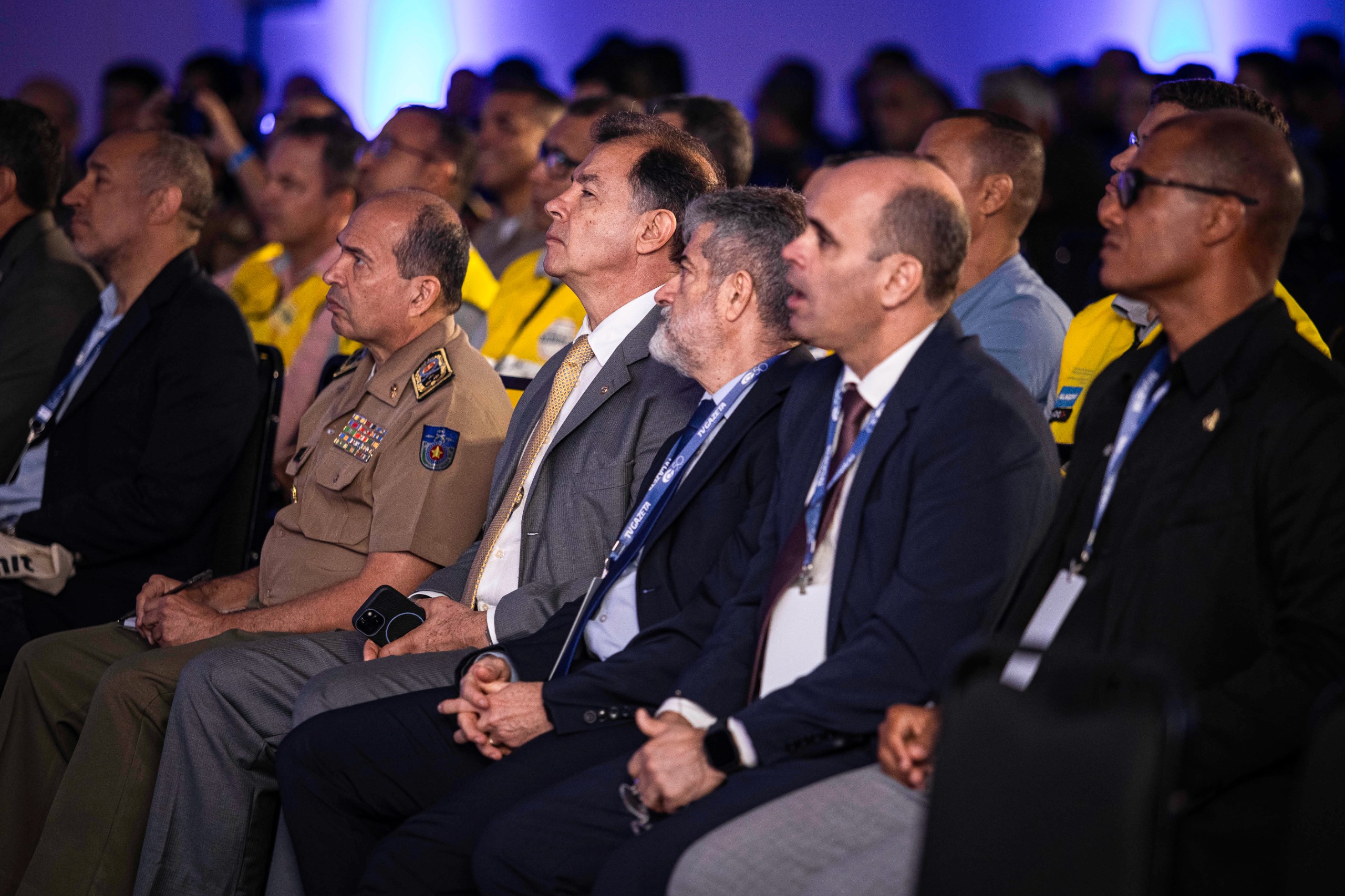 'O crime desafia o Estado e impõe suas regras', alerta coronel em debate sobre facções