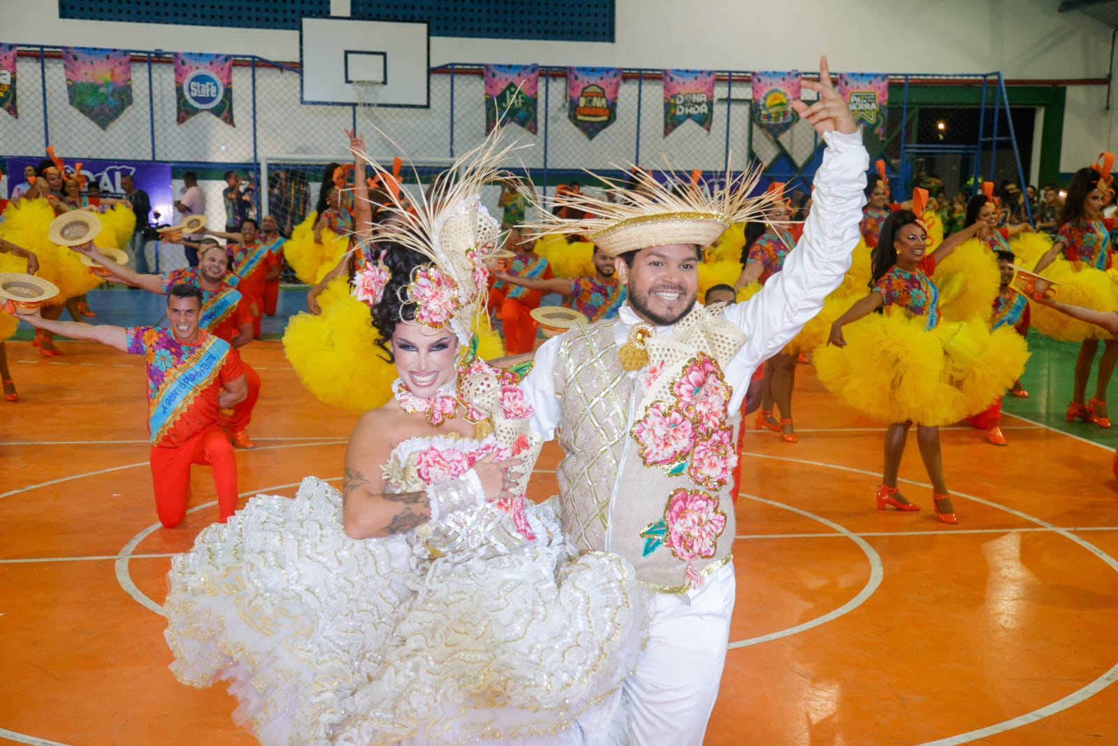 Quadrilhas iniciam temporada junina com prévia de grandes espetáculos em Maceió; veja fotos e vídeos