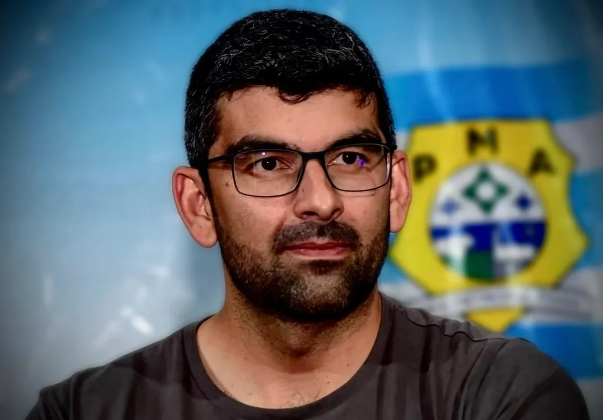 Candidato a governador se pronuncia com esposa após vídeo íntimo viralizar