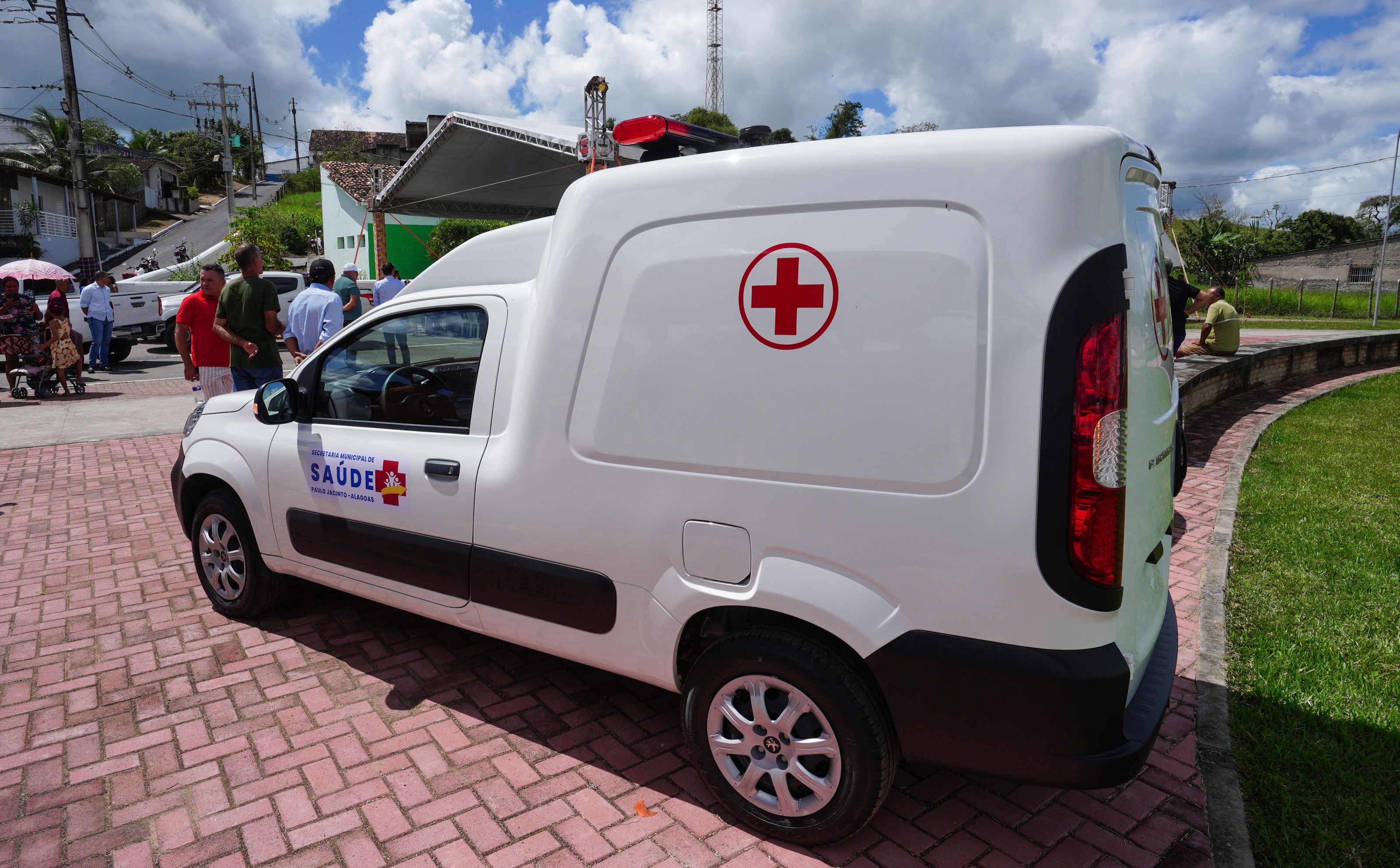 Paulo Jacinto recebe ambulância e amplia acesso a serviços de saúde