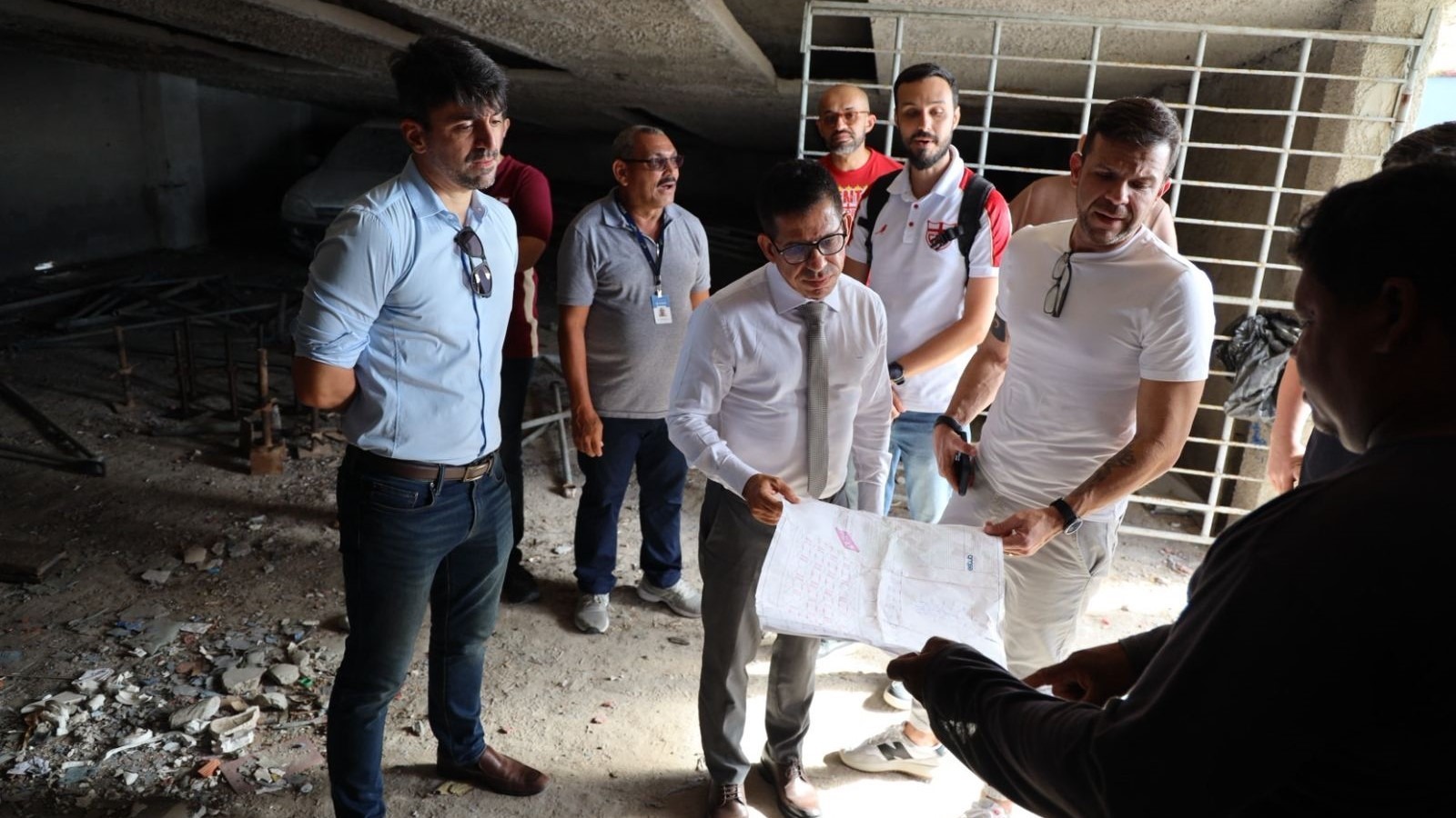 Ministério Público vistoria obras e condições de segurança do Estádio Rei Pelé