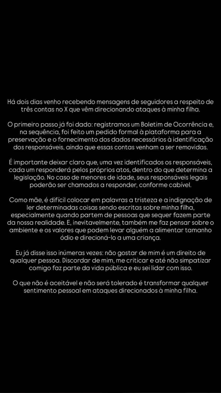 Amanda Kimberlly faz boletim de ocorrência após ataques à filha com Neymar