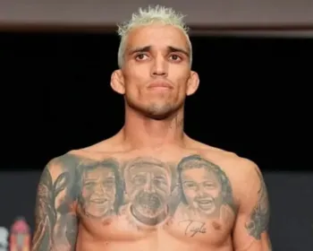 Charles do Bronx confessa choro após derrota no UFC 300