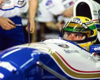 Galvão Bueno se emociona ao relembrar morte de Senna