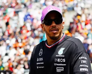 Hamilton reclama de falas sobre ida à Ferrari