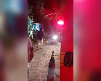 Ônibus capota em Minas Gerais e deixa ao menos sete mortos