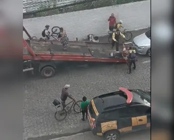 Vídeo mostra confusão entre motociclista e agente do DMTT em Maceió
