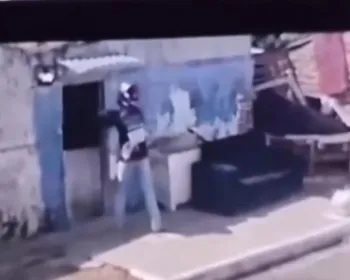 Video mostra momento em que homem é morto a tiros dentro de casa