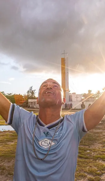 
				
					Alegria e emoção: pescador vibra ao ganhar imóvel do Parque da Lagoa
				
				