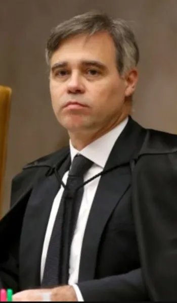 
				
					André Mendonça dá bronca em advogada durante audiência
				
				