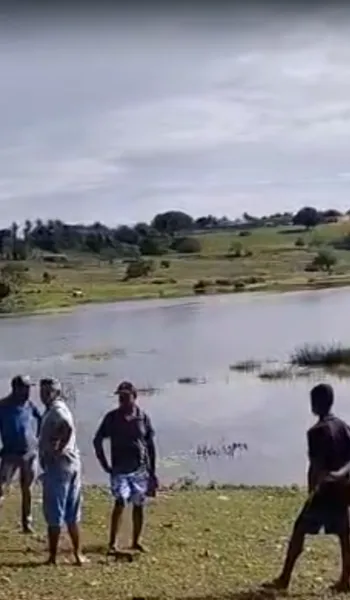 
				
					Após beber com amigos, pescador desaparece ao entrar em lagoa
				
				
