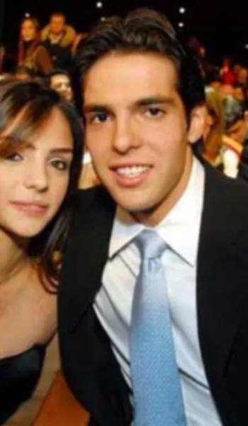 
				
					Kaká explica fim de casamento após declaração polêmica de ex-esposa
				
				