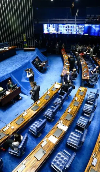 
				
					Senado vota nesta semana PEC que criminaliza porte de droga
				
				