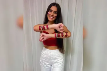
			
				Aluna de medicina vive em estado vegetativo após cirurgia no maxilar
			
			