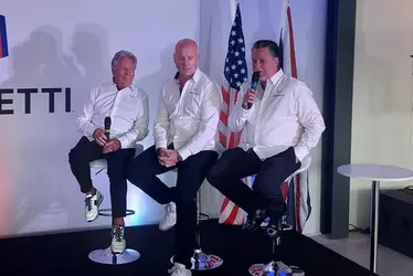 
				Andretti inaugura fábrica em Silverstone em meio a especulações da F1
			
			
