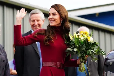 
			
				Após revelar câncer, Kate se torna integrante mais popular da realeza
			
			
