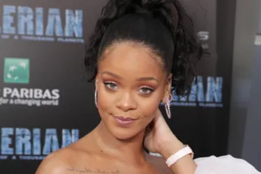 
			
				Blasfêmia? Rihanna posa como freira sexy e web ataca: “Desrespeito”
			
			