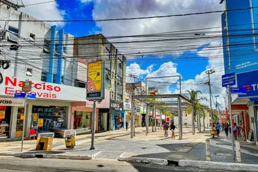 
				Confira o funcionamento do comércio de Arapiraca no feriado
			
			