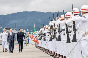 
				Em último dia no Brasil, Macron faz visita ao DF
			
			