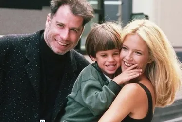 
			
				John Travolta faz homenagem comovente ao filho que morreu aos 16 anos
			
			