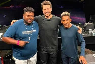 
			
				Naldinho dos Teclados realiza sonho e ensaia com Alok para show no DF
			
			