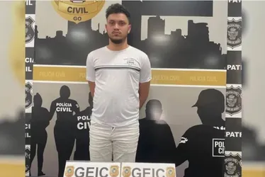 
			
				Professor é condenado a 21 anos por estupro e pornografia intanfil
			
			