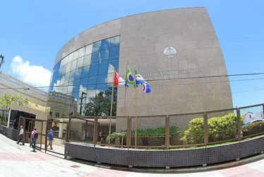 
			
				TJAL contrata banca examinadora de concurso para técnico judiciário
			
			
