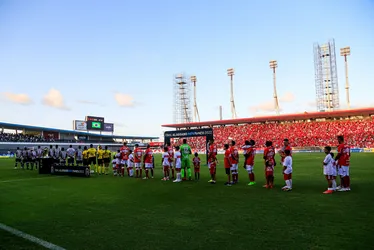 
			
				Torcida do CRB esgota ingressos para grandes arquibancadas
			
			