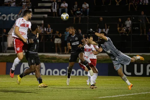 
				CRB arranca empate com o ABC no Frasqueirão e agora é 4º colocado
			
			