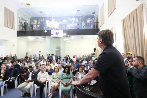 
				Jair Bolsonaro recebe título de cidadão honorário de Alagoas na ALE
			
			
