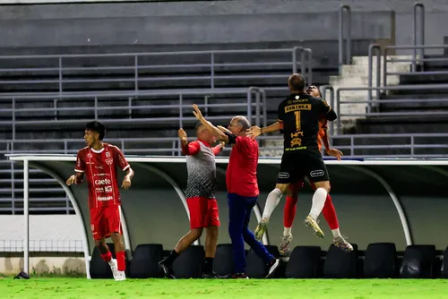 
				No Rei Pelé, CSA e Penedense empatam na ida da final da Copa Alagoas
			
			