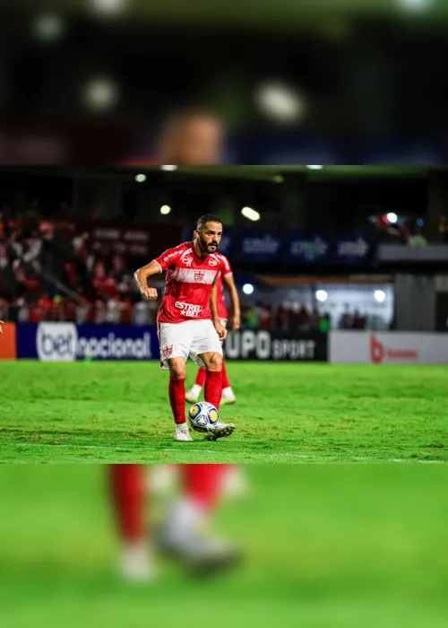 
			
				Anselmo Ramon recusa oferta do Fortaleza e renova com CRB
			
			