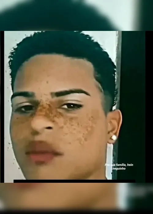
				Adolescente morto próximo a escola foi atingido por 6 facadas, diz PC
			
			