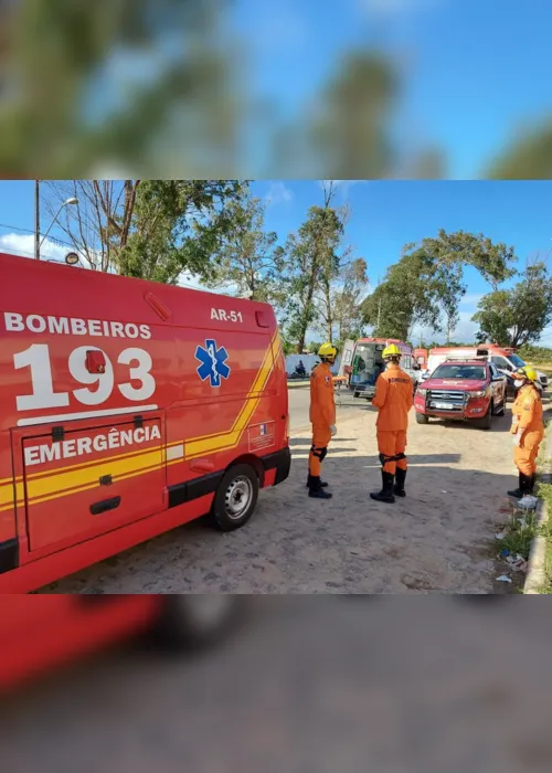 
			
				Homem morre após colisão entre moto e cavalo em Penedo
			
			