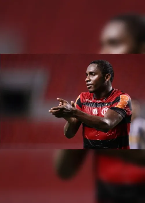 
				Ex-CRB e Flamengo está foragido por dívida com pensão alimentícia
			
			