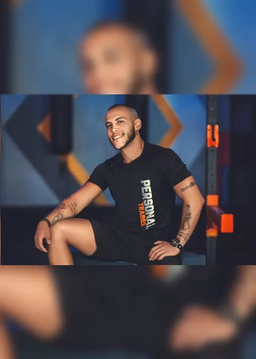 
				Gaúcho entra no mar para tirar foto e desaparece
			
			