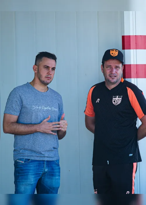 
			
				Thiago Paes admite busca por lateral-esquerdo e faz elogios a Anselmo
			
			