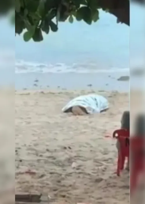 
			
				Turista da Argentina morreu de infarto na Ponta Verde, aponta IML
			
			