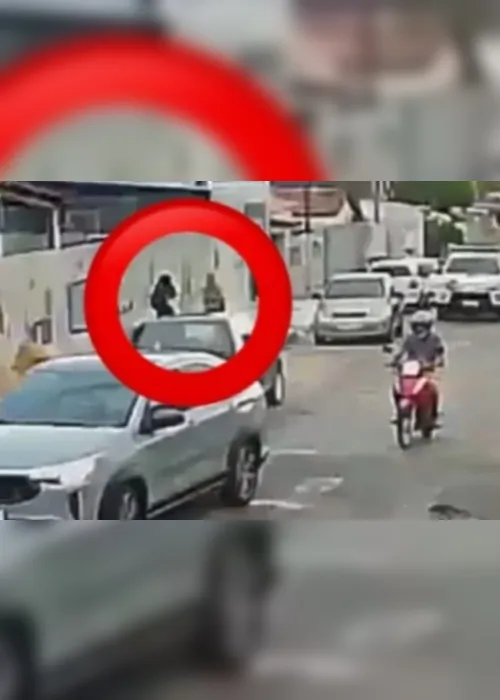
				Veja momento em que professor é morto na frente da filha
			
			