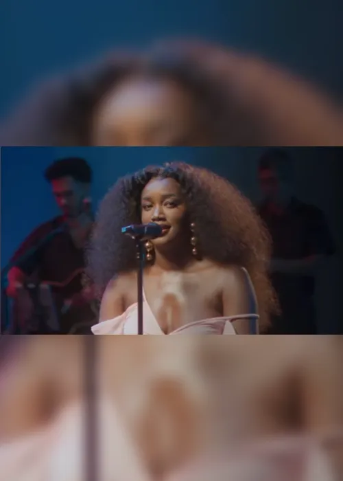 
				Vídeo: Iza faz show e anuncia gravidez, “O mundo já mudou de cor"
			
			